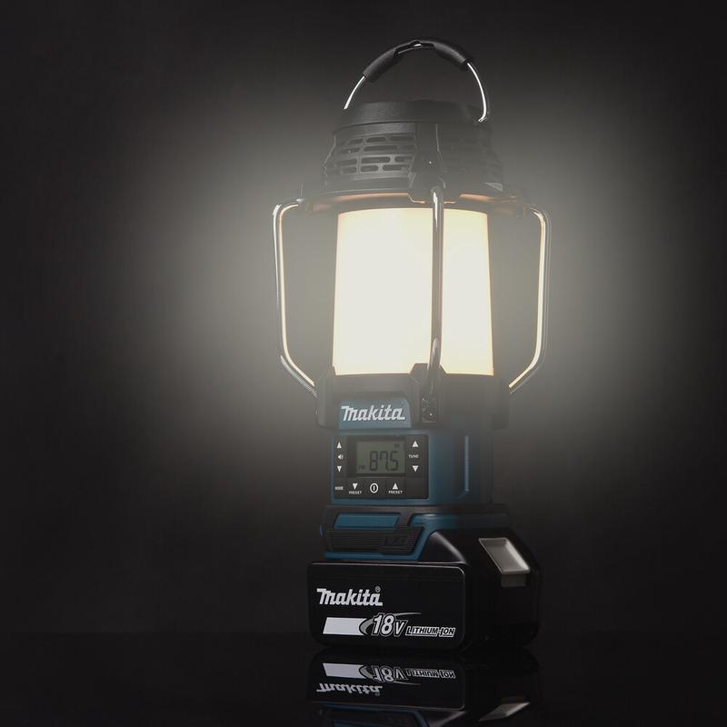 Акумуляторний радіоприймач з ліхтарем Makita DMR055 (без АКБ та ЗП)