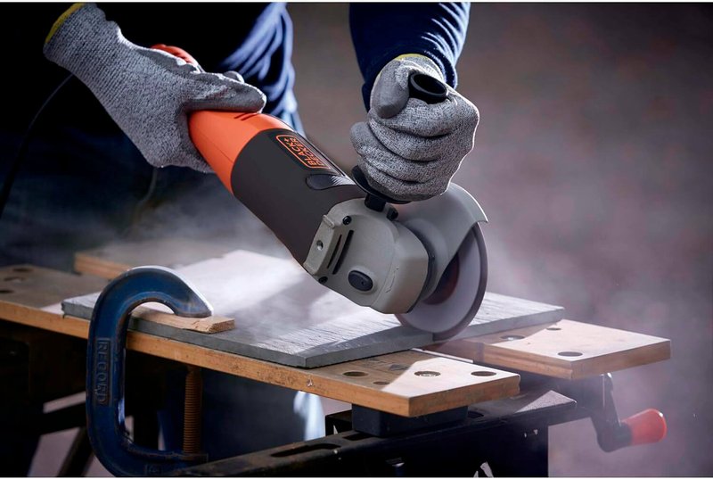 Шліфмашина кутова - болгарка мережева BLACK+DECKER KG1202