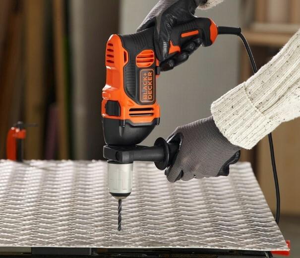 Дриль ударний BLACK   DECKER BEH850K