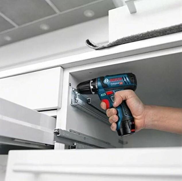Акумуляторний шурупокрут Bosch GSR 12V-15 + AC (060186810G)
