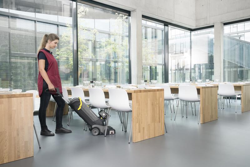 Підлогомийна машина Karcher BR 30/4 C Bp (без АКБ та ЗП) (1.783-234.0)
