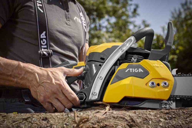 Пила ланцюгова бензинова STIGA CS755