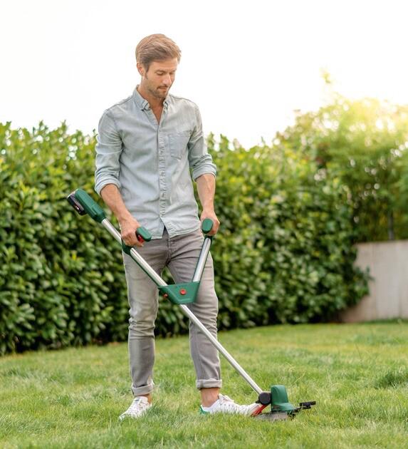 Акумуляторний тример Bosch UniversalGrassCut 18V-26 (06008C1D04) (без АКБ та ЗП)