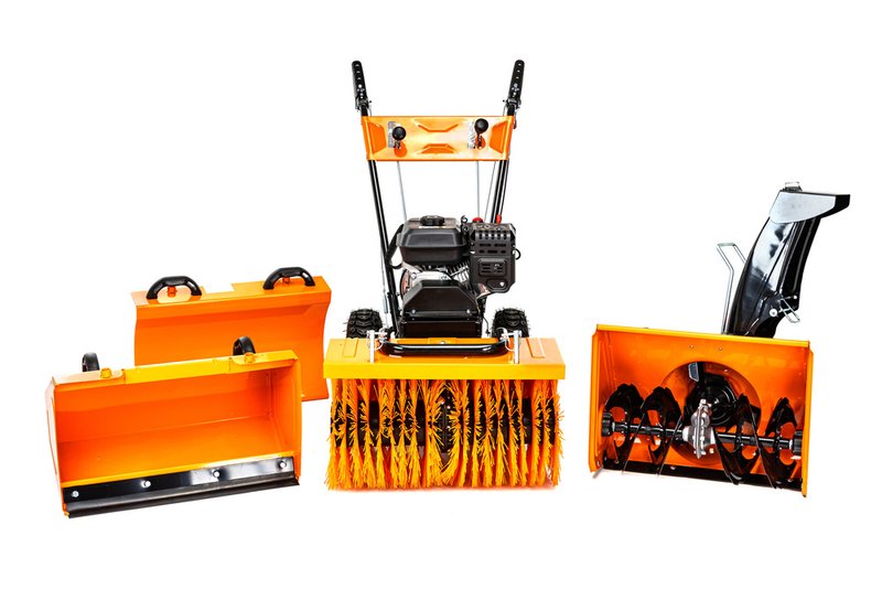 Підмітальна машина бензинова самохідна GTM SW600 (SW600) 83604