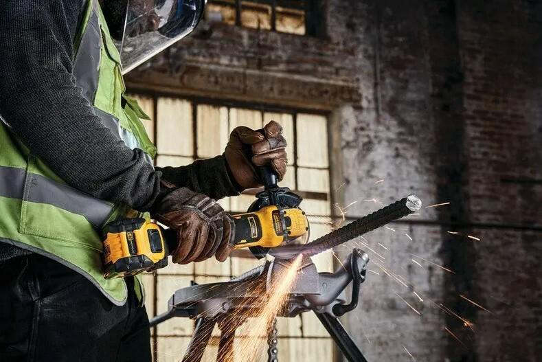 Шліфмашина кутова акумуляторна DeWalt DCG409VSNT (без АКБ та ЗП)