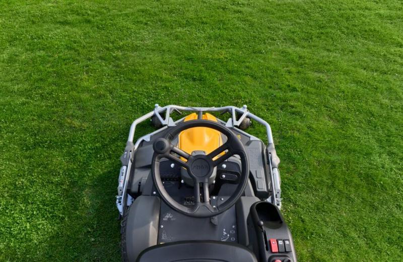 Райдер бензиновий Stiga Park 700 W