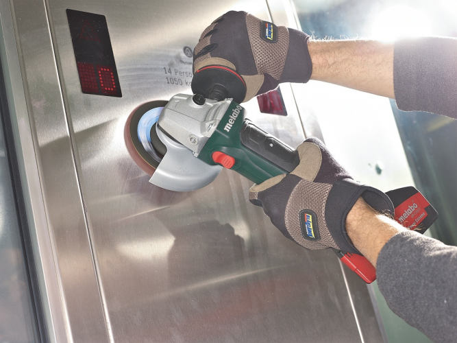 Акумуляторна кутова шліфувальна машина Metabo W 18 LTX 125 INOX (600174850) (без акумулятора і ЗП)