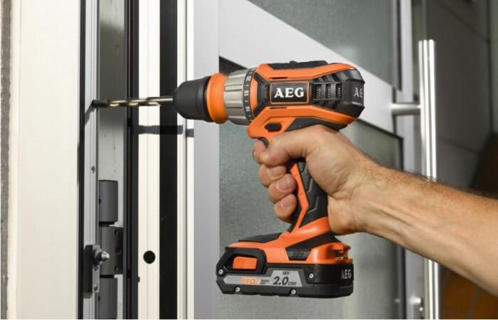 Дриль акумуляторний AEG BS18C2X-202C (4935459423)