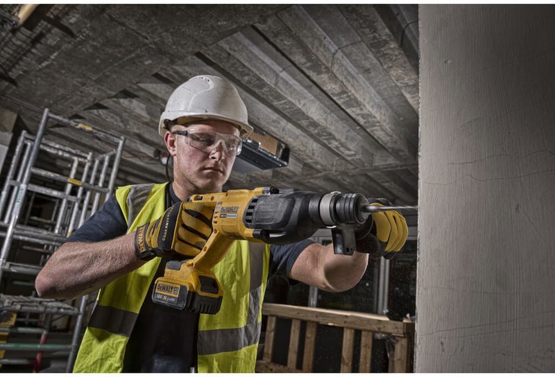 Перфоратор акумуляторний безщітковий SDS-Plus DeWALT DCH133NT