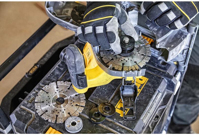 Штроборіз акумуляторний безщітковій DeWALT DCG200T2