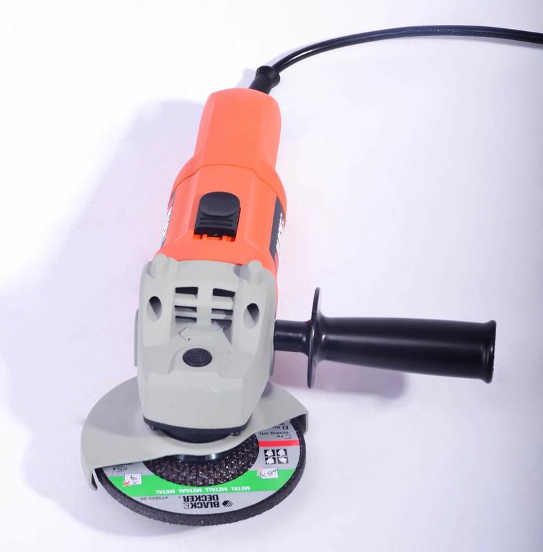 Кутова шліфувальна машина Black   Decker CD115