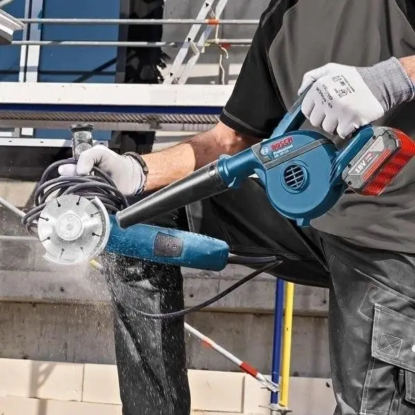 Акумуляторна повітродувка Bosch GBL 18V-120 Professional (без АКБ і ЗП)