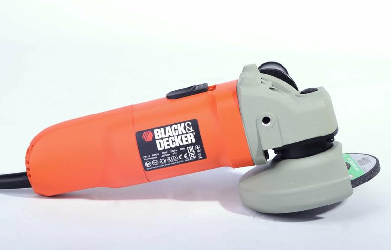Кутова шліфувальна машина Black   Decker CD115
