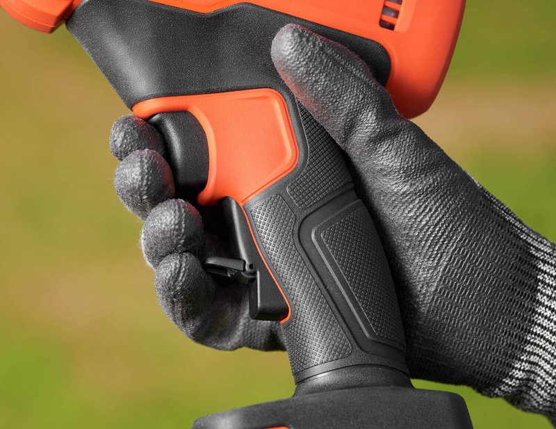 Ножиці садові - секатор акумуляторний BLACK+DECKER BCPP18B