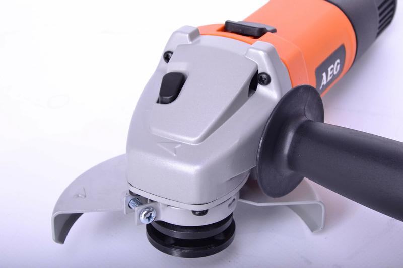 Кутова шліфувальна машина AEG WS 6-125