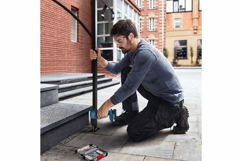 Акумуляторний шурупокрут Bosch GSR 185-LI (06019K3000)