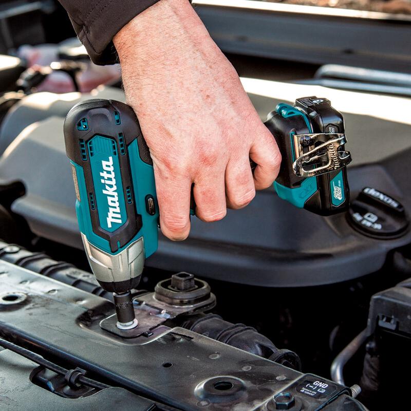 Акумуляторний гайкокрут Makita TW060DZ (без акумулятора і ЗП)