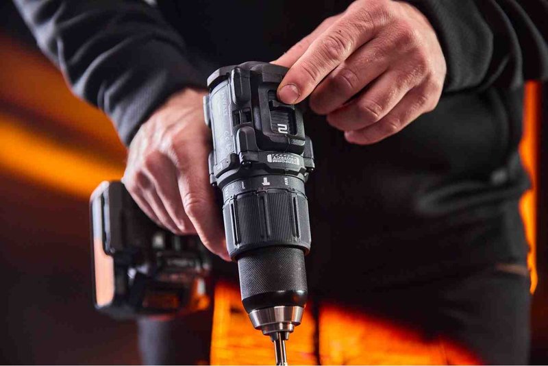 Дриль-шурупокрут ударний McLaren F1 TEAM SPECIAL EDITION DeWALT DCD86MP1T
