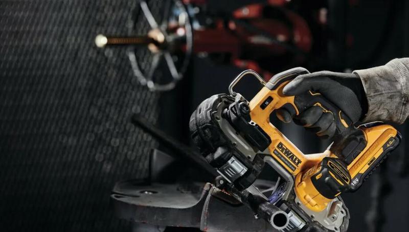 Пила стрічкова DeWALT DCS377NT (без АКБ та ЗП)