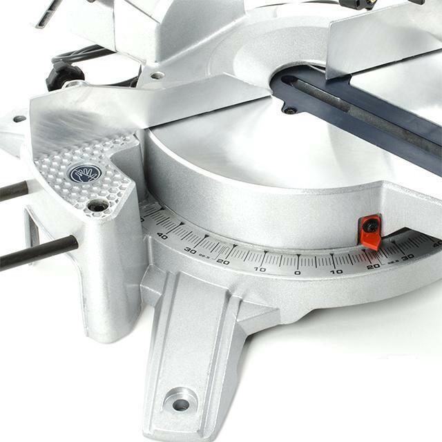 Пила торцювальна Intertool DT-0625