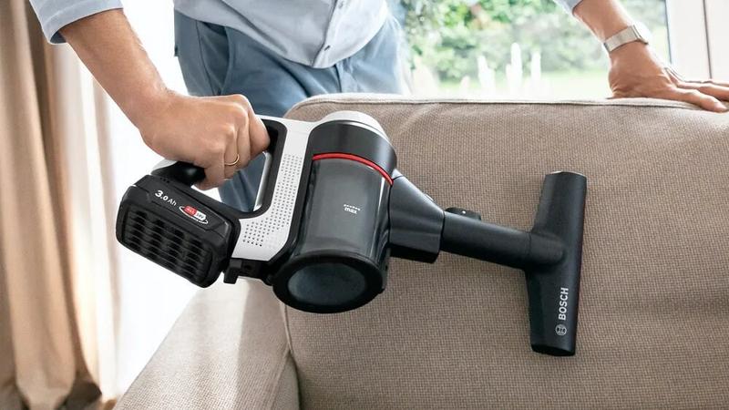 Пилосос Bosch BCS711XXL