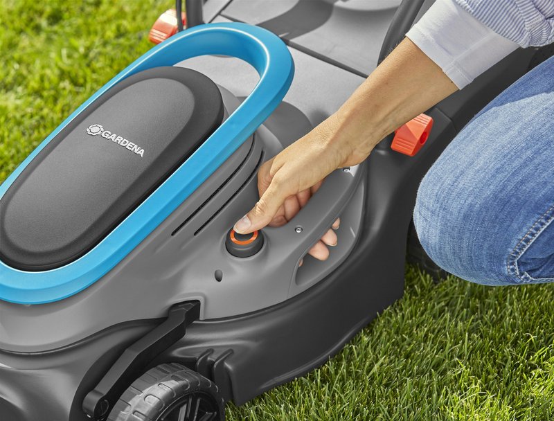 Електрична газонокосарка Gardena PowerMax 32/1200 G2 + запасний ніж (14633-20)
