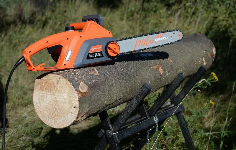 Електрична ланцюгова пила Daewoo DACS 2500E