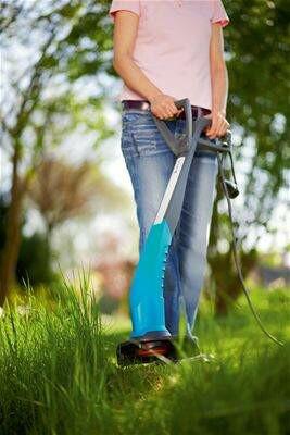 Акумуляторний тріммер Gardena SmallCut 300 Accu
