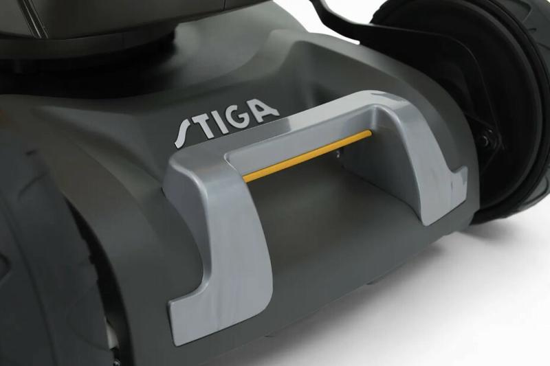 Газонокосарка акумуляторна самохідна Stiga Collector548AEKit