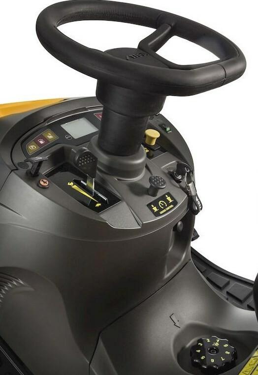 Садовий трактор Stiga Estate Pro 9122 XWS