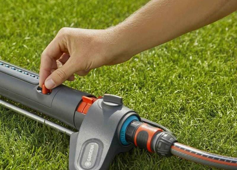 Зрошувач осцилюючий Gardena AquaZoom S (18710-34.000.00)