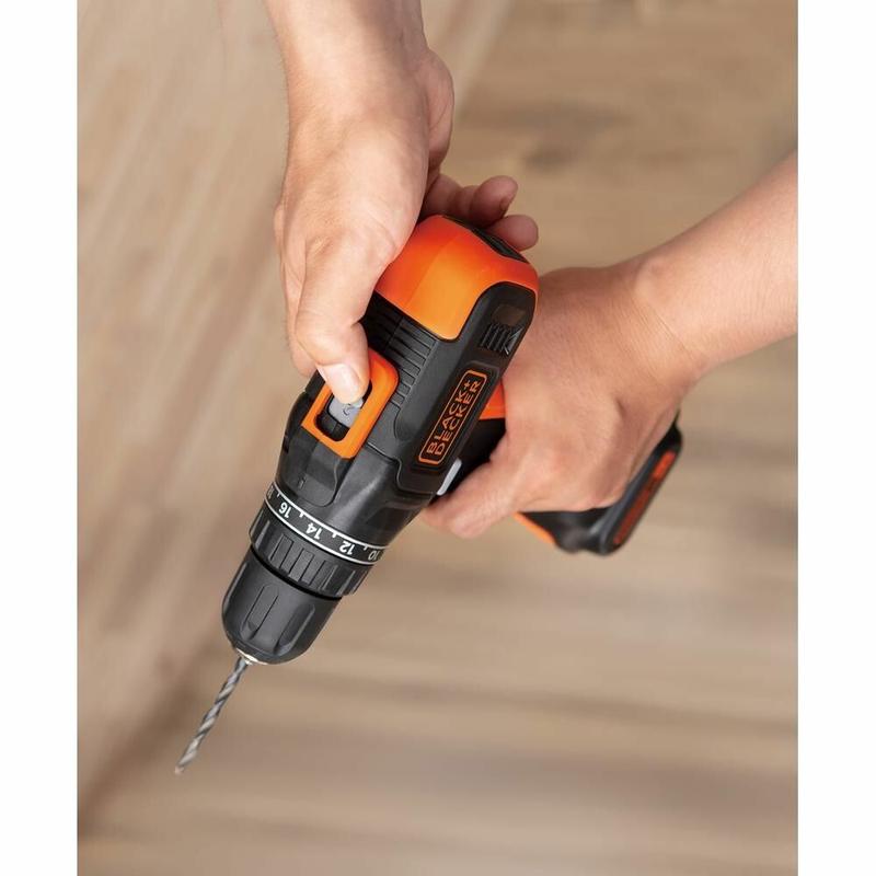 Дриль-шурупокрут акумуляторний BLACK DECKER BCD7122CK
