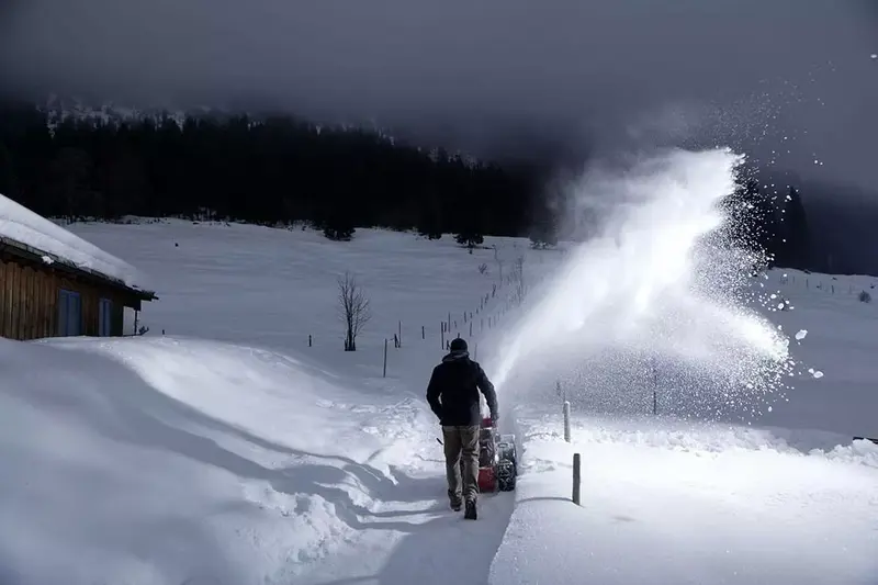 Бензиновий снігоприбирач Al-ko Snowline 620 E II