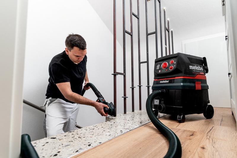 Акумуляторна вібраційна машина Metabo PowerMaxx SMA 12 BL (602037850) (без АКБ та ЗП)