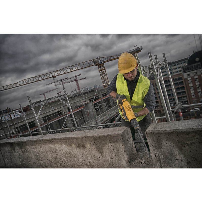 Перфоратор акумуляторний безщітковий SDS MAX DeWALT DCH481N