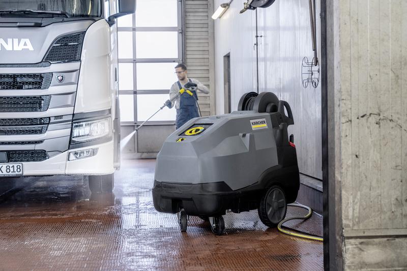 Апарат високого тиску Karcher HDS 9/20-4 M (1.071-941.0)