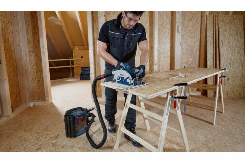 Акумуляторна циркулярна пила Bosch GKS 18V-68 GC (06016B5101)