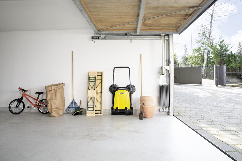 Підмітальна машина Karcher S 4 Twin (1.766-365.0)