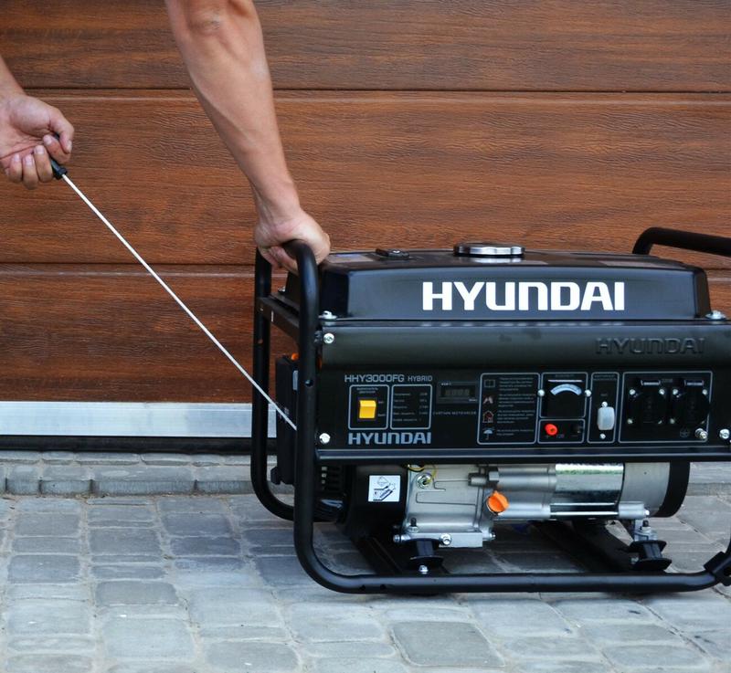 Бензо-газовий генератор Hyundai HHY 3000FG