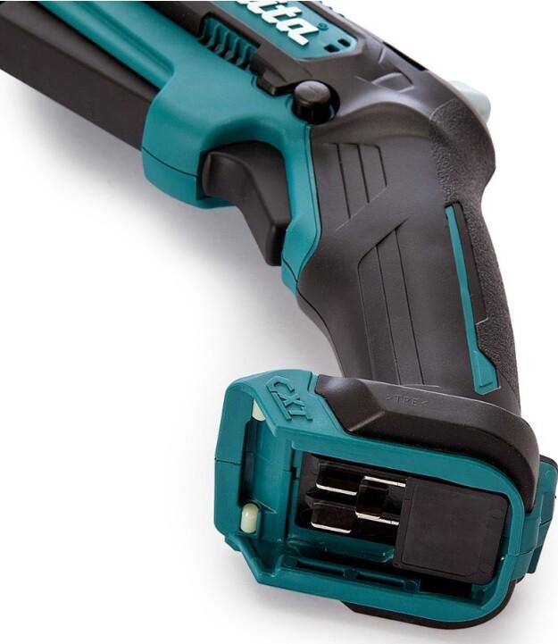 Акумуляторна шабельна пила Makita JR 105 DWAE