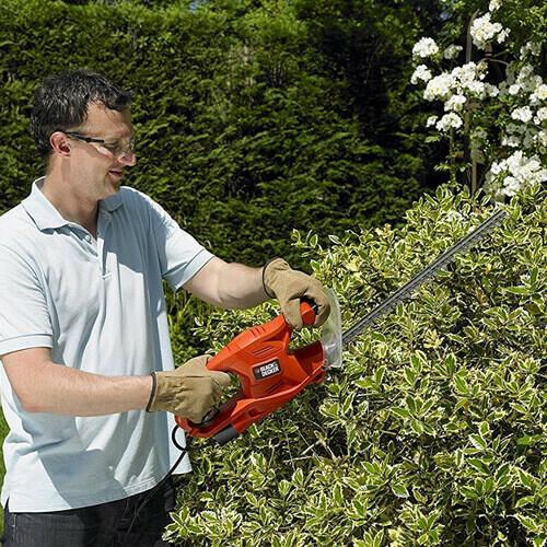 Кущоріз Black   Decker BEHT201