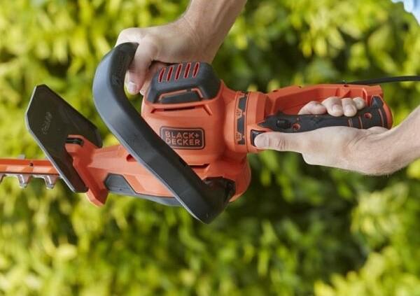 Кущоріз BLACK DECKER BEHTS551