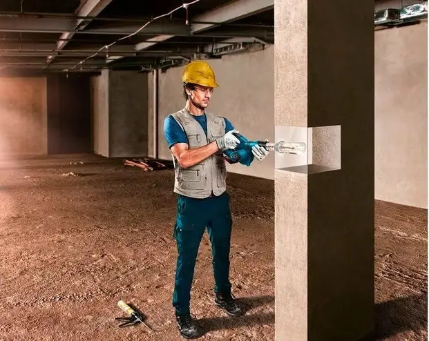 Акумуляторна повітродувка Bosch GBL 18V-120 Professional (без АКБ і ЗП)