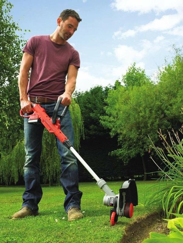 Акумуляторний тріммер Black   Decker STC1820