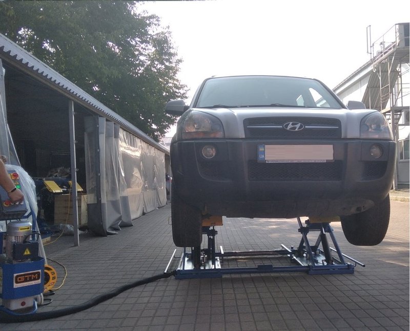 Підйомник ножичний електрогідравлічний 3т 220В GTM QJYJ30E-ZW мобільний (QJYJ30E-ZW) 32778