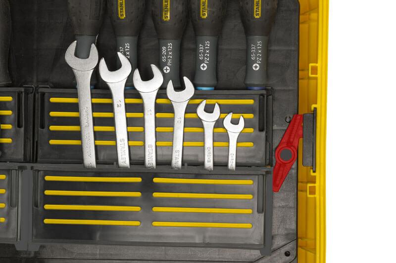 Ящик Stanley FATMAX 540 х400 х 435 мм, армований скловолокном, з колесами (FMST1-72383)