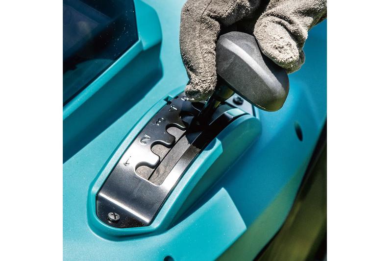 Акумуляторна газонокосарка Makita XGT LM004GM103