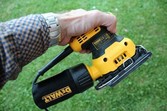 Шліфмашина вібраційна DeWalt DWE6411