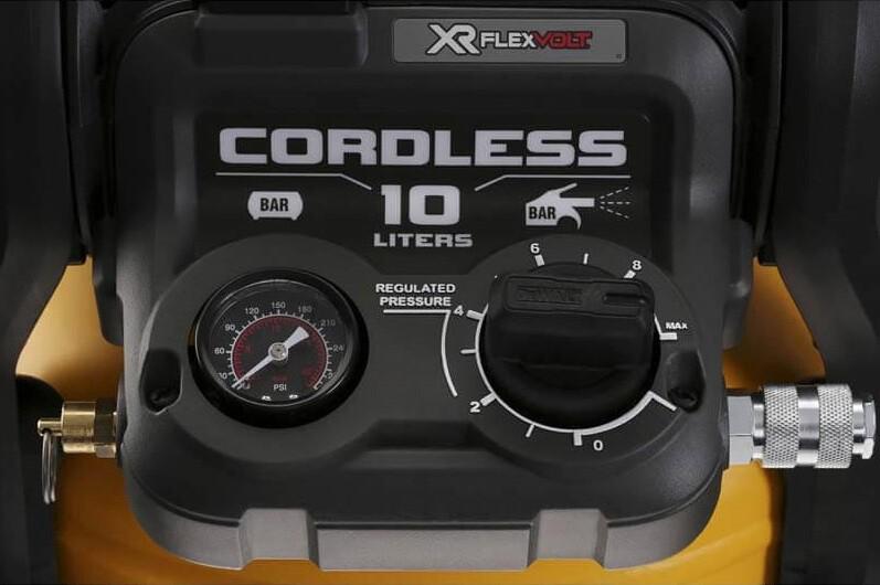 Акумуляторний повітряний компресор DeWALT FLEXVOLT DCC1054T2