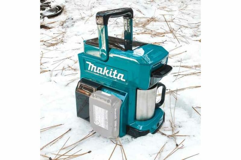 Акумуляторна кавоварка Makita DCM501Z (без АКБ та ЗП)
